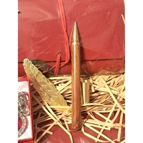 Mom Gift Set Tumblr Necklace Book Present - Picture 5 of 8